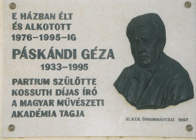 Páskándi Géza emléktábla Páskándi Géza emléktábla